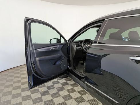 Used 2023 Cadillac XT5 Luxury w/ LPO, Floor Liner Package AWD/4WD image 14