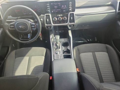 Used 2021 Kia Sorento LX FWD image 21