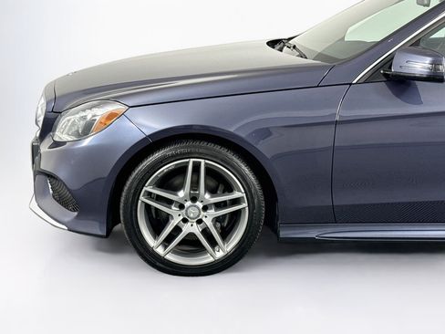 Used 2015 Mercedes-Benz E 400 4MATIC Sedan image 42