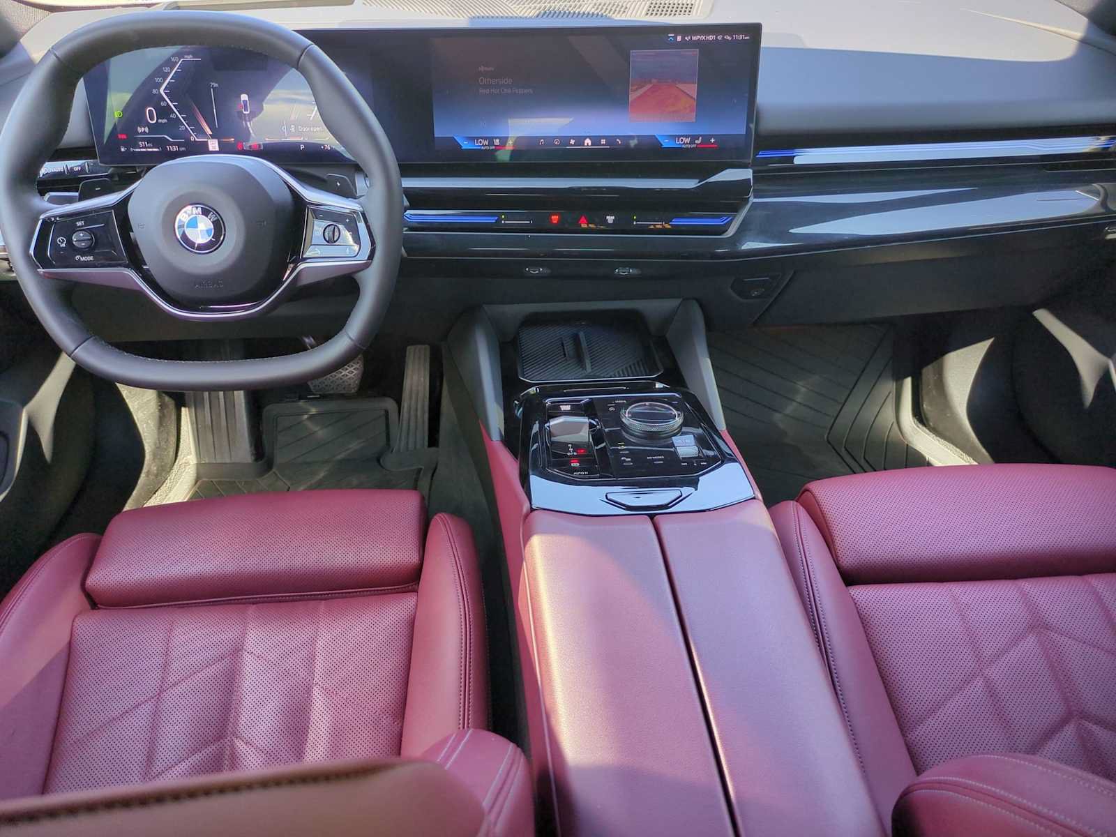 Used 2024 BMW 530i xDrive w/ Premium Package AWD/4WD image 19