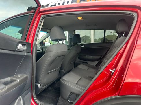 Used 2022 Kia Sportage LX AWD/4WD image 11