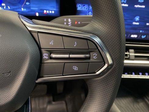 New 2026 Chevrolet Equinox EV LT image 15