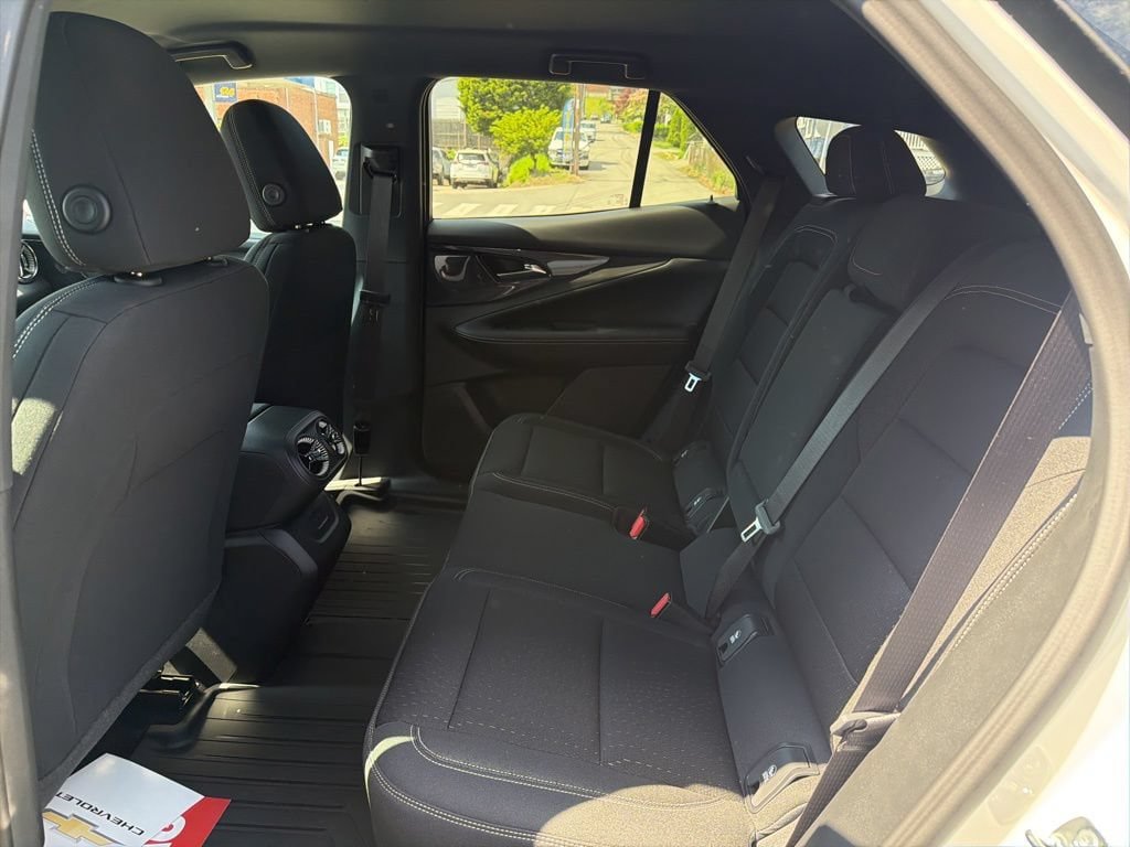 New 2025 Chevrolet Blazer EV LT w/ LPO, All-Weather Mat Package AWD/4WD image 18