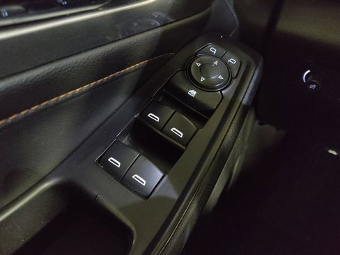 Used 2019 Chevrolet Traverse LS FWD image 27