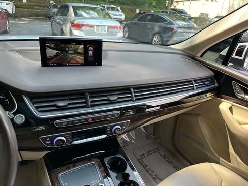 Used 2018 Audi Q7 3.0T Prestige image 20