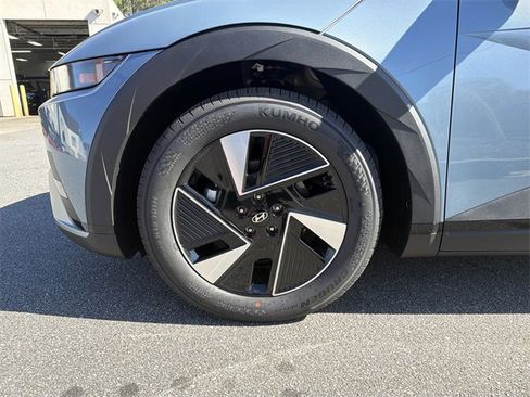 New 2026 Hyundai Ioniq 5 SEL image 11