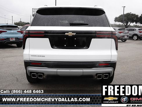 New 2026 Chevrolet Traverse LT w/ LPO, Floor Liner Package image 6
