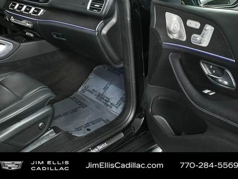 Used 2022 Mercedes-Benz GLS 450 4MATIC image 35