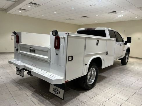 Used 2023 Chevrolet Silverado 3500 W/T w/ WT Convenience Package image 5