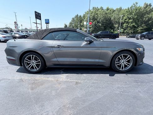 Used 2017 Ford Mustang Premium RWD image 9