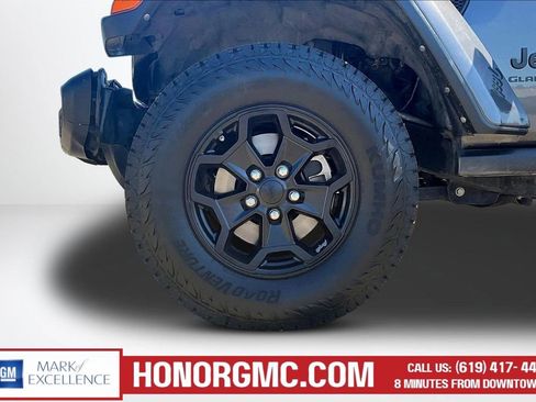 Used 2022 Jeep Gladiator Sport AWD/4WD image 35