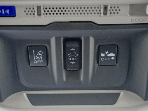 Used 2019 Subaru Forester Touring image 29