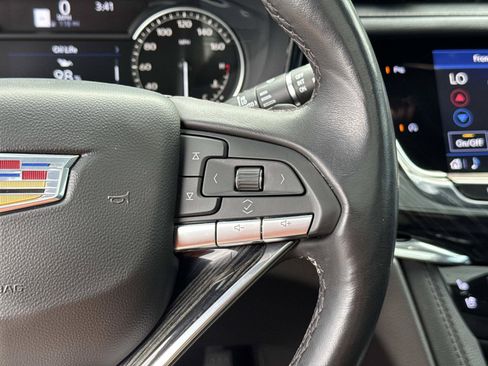 Used 2023 Cadillac XT6 Premium Luxury FWD image 27