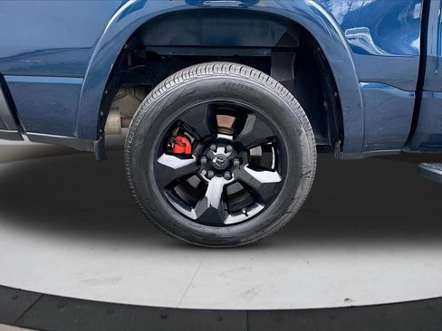 Used 2020 RAM 1500 Big Horn w/ Built-to-serve Edition image 37