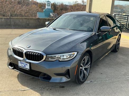 Used 2020 BMW 330i Sedan w/ Premium Package image 10