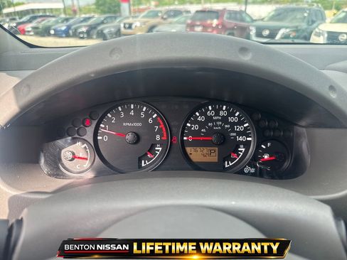 Used 2016 Nissan Frontier SV image 14
