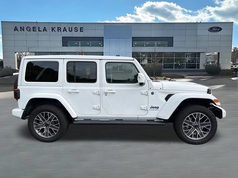 Used 2024 Jeep Wrangler High Altitude AWD/4WD image 10