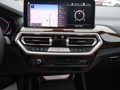 Used 2024 BMW X3 xDrive30i image 11