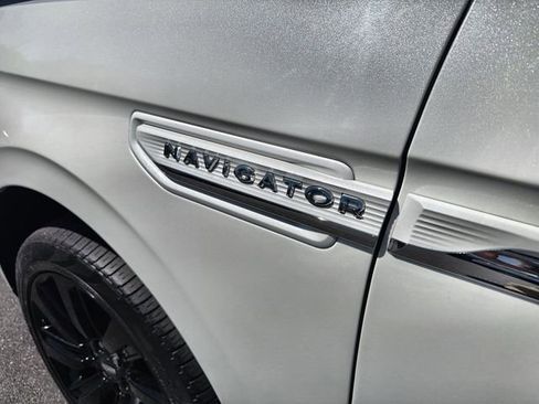 Used 2023 Lincoln Navigator L Reserve AWD/4WD image 31