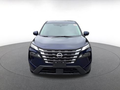 Used 2025 Nissan Rogue SV AWD/4WD image 3