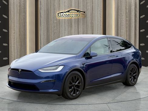 Used 2023 Tesla Model X AWD/4WD image 10