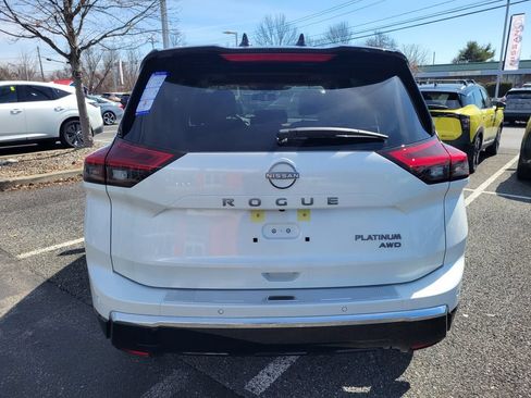 New 2026 Nissan Rogue Platinum w/ Tech Package AWD/4WD image 7