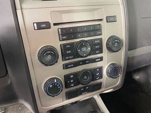 Used 2009 Ford Escape XLT AWD/4WD image 5
