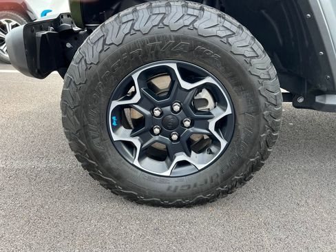 Used 2023 Jeep Wrangler Unlimited Rubicon 4xe image 12