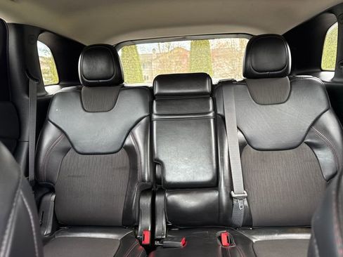 Used 2016 Jeep Cherokee Trailhawk AWD/4WD image 20