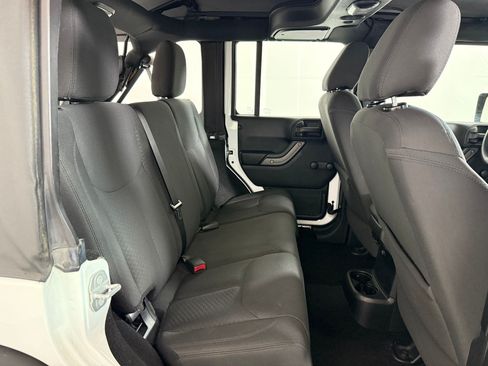 Used 2017 Jeep Wrangler Unlimited Sport AWD/4WD image 26