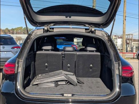 Used 2024 Mercedes-Benz GLC 300 image 17