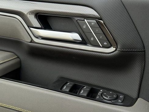 New 2026 Chevrolet Silverado 2500 ZR2 AWD/4WD image 19