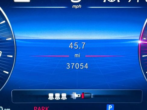 Certified 2023 Mercedes-Benz GLC 300 image 4