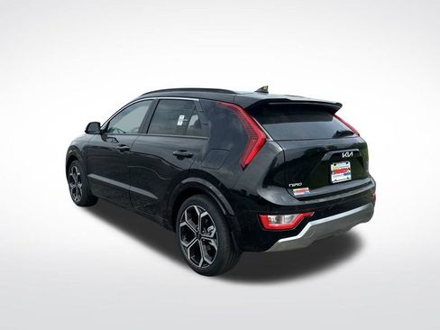 New 2025 Kia Niro EX Touring image 3