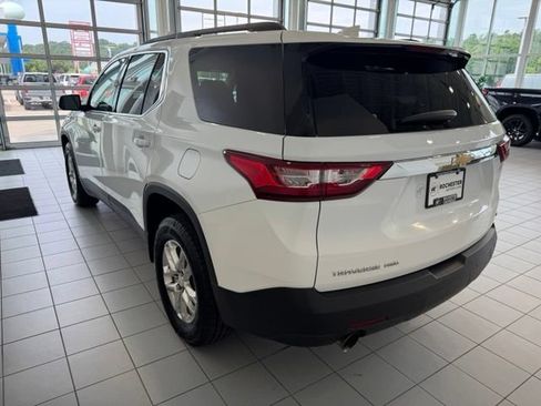 Used 2021 Chevrolet Traverse LT AWD/4WD image 44