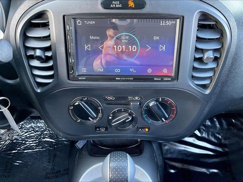 Used 2013 Nissan Juke S image 9