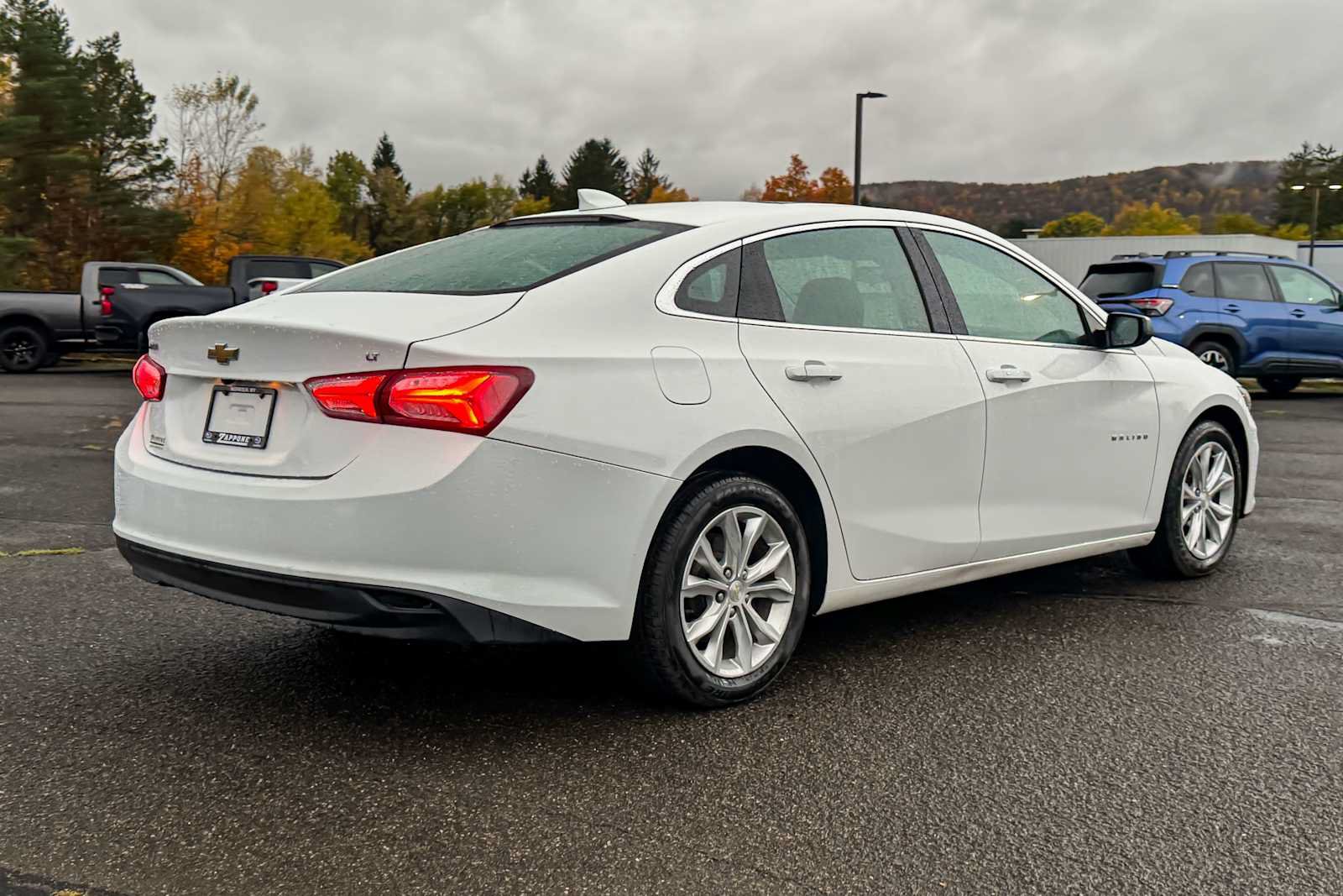 Used 2020 Chevrolet Malibu LT FWD image 3