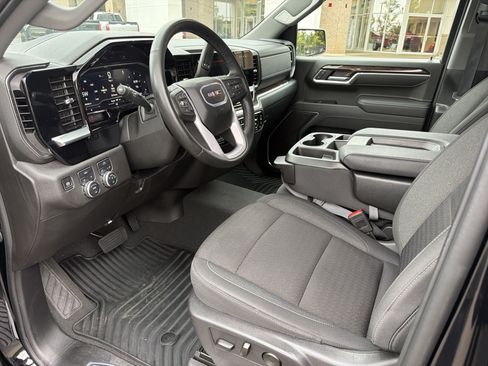 Used 2025 GMC Sierra 1500 Elevation AWD/4WD image 9