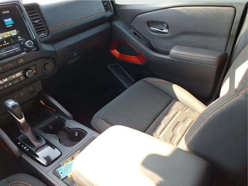 Certified 2024 Nissan Frontier Pro-X RWD image 13