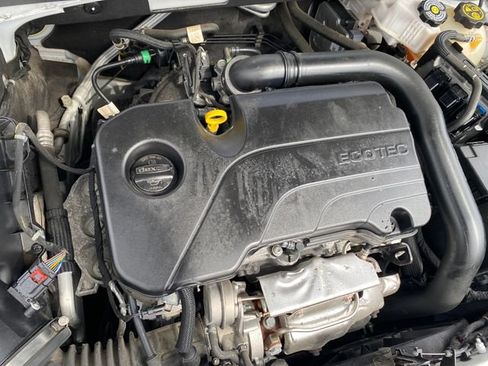 Used 2023 Chevrolet Malibu LT FWD image 21