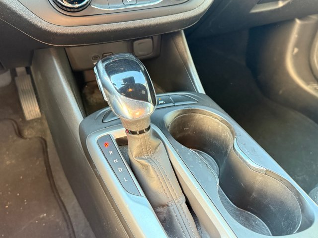 Used 2025 Buick Envista Preferred FWD image 19