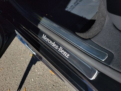 Certified 2025 Mercedes-Benz S 580 4MATIC Sedan image 13