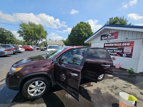 Used 2013 Kia Sorento LX FWD image 23