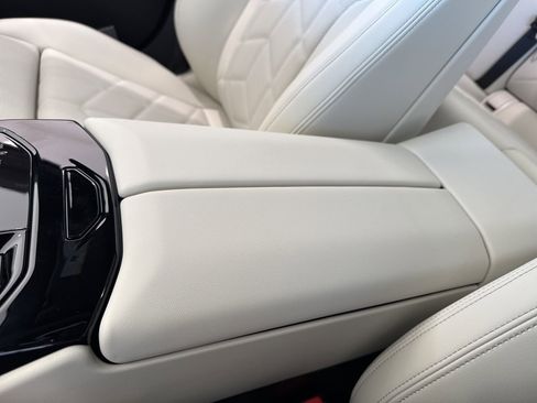 New 2026 BMW 530i xDrive w/ M Sport Package image 34