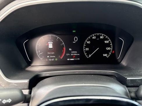 Certified 2025 Honda Pilot Touring image 6