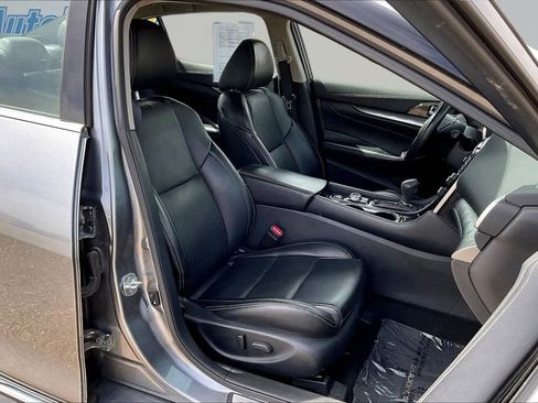 Used 2023 Nissan Maxima SL FWD image 35
