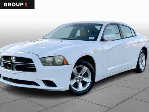Used 2011 Dodge Charger SE image 1