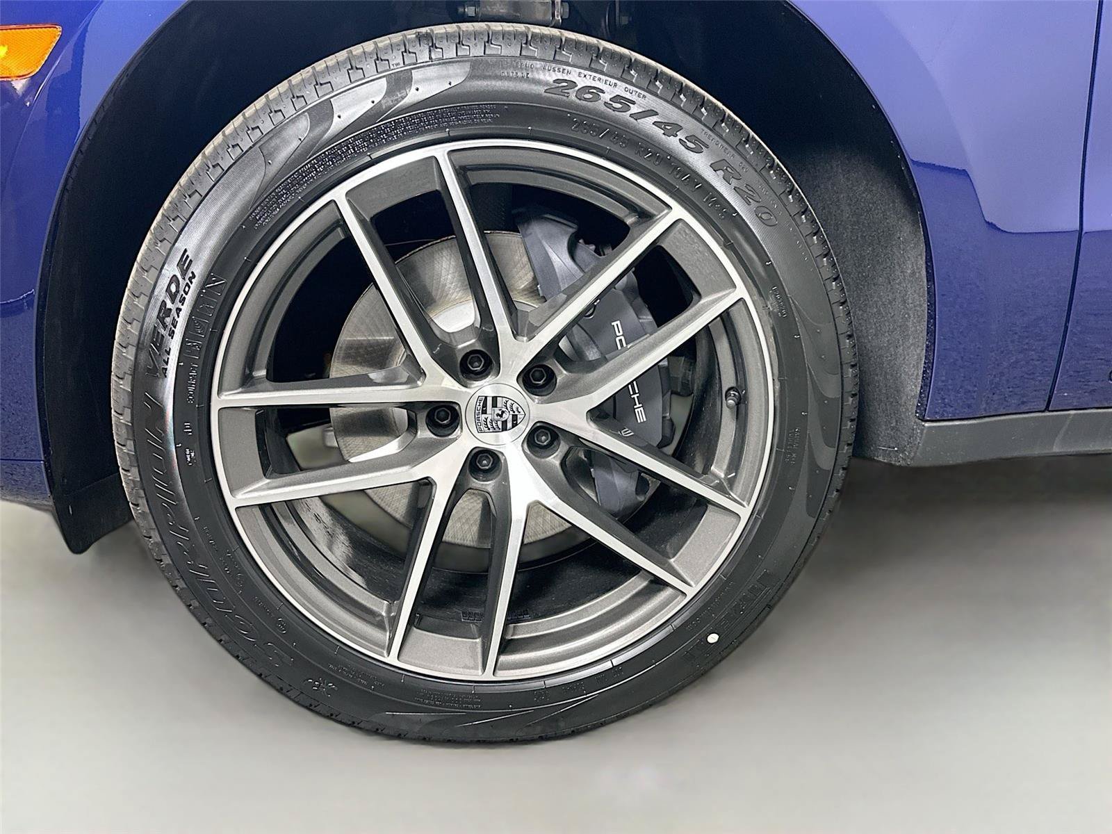 Certified 2026 Porsche Macan Turbo AWD/4WD image 11