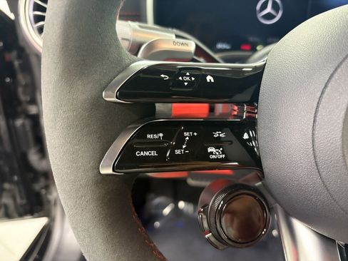 Used 2024 Mercedes-Benz SL 55 AMG 4MATIC image 13