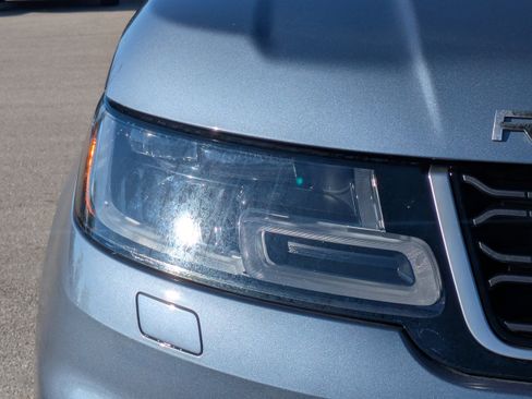 Used 2022 Land Rover Range Rover Sport SE image 10